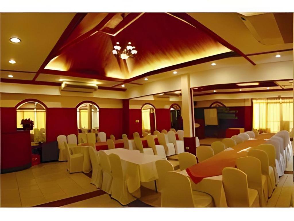 Soledad Suites Panglao Luaran gambar