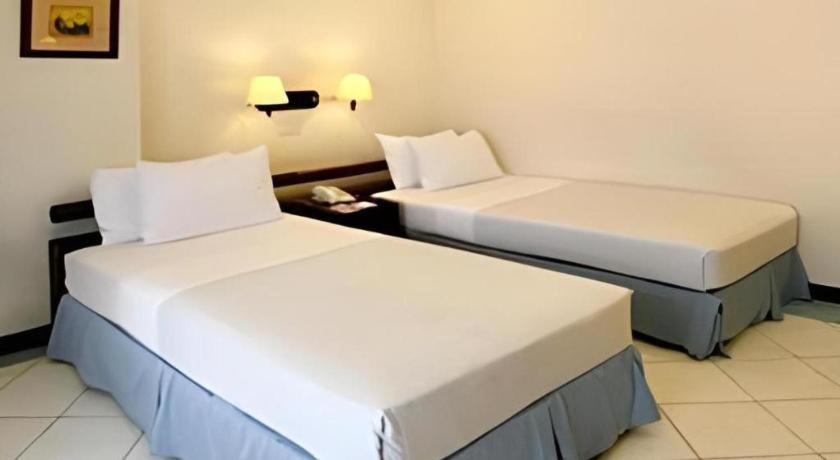 Soledad Suites Panglao Luaran gambar