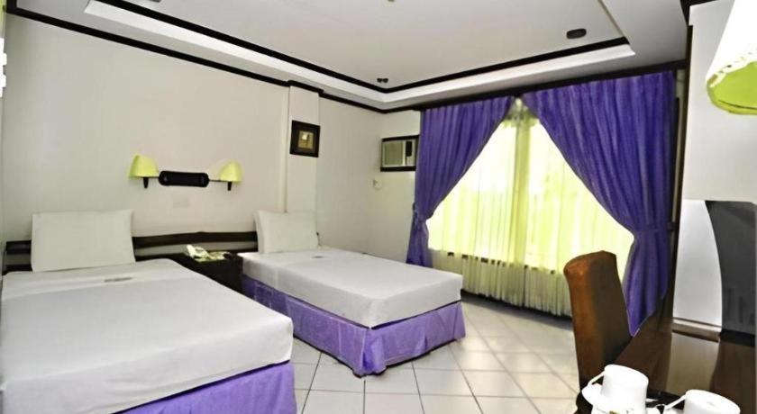 Soledad Suites Panglao Luaran gambar